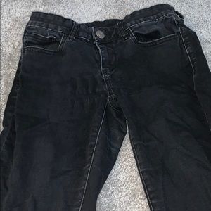 black skinny jeans